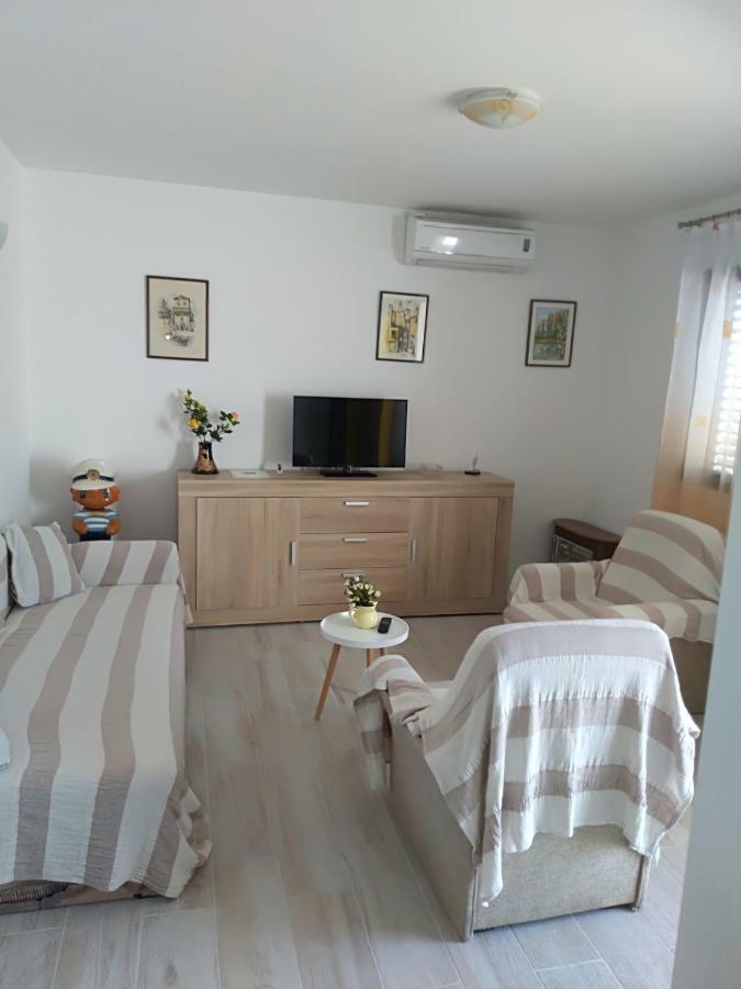 Apartments Maja ตราสนิสเซ ภายนอก รูปภาพ